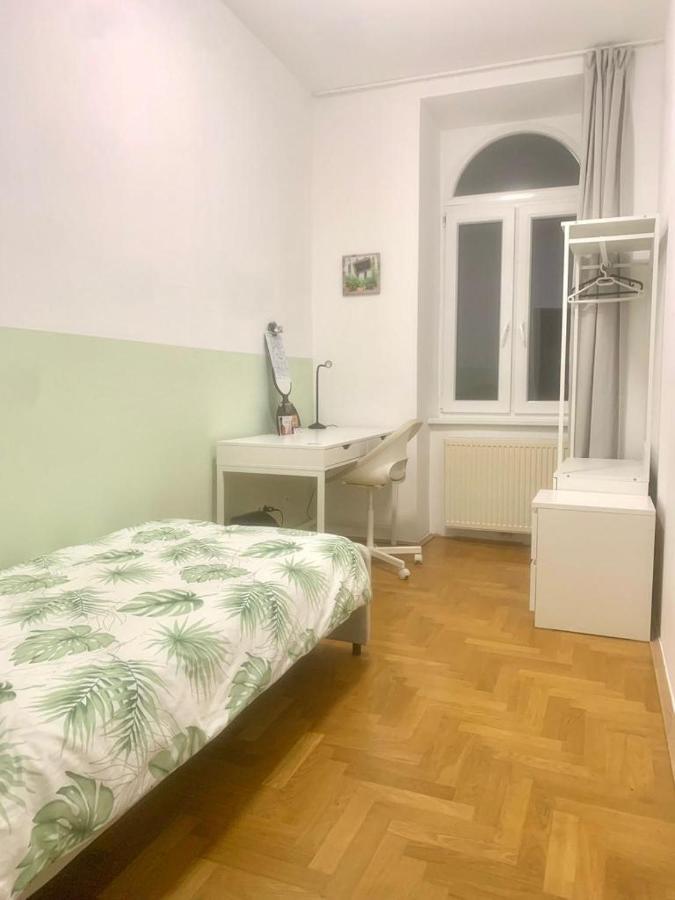Top Location Single By Bahnhof Meidling Apartment