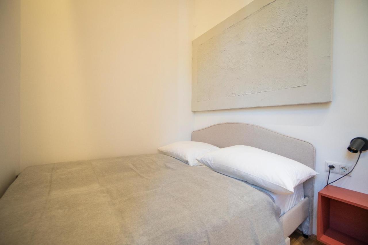 2-rooms Spacious In A Vibrant Cozy Area *