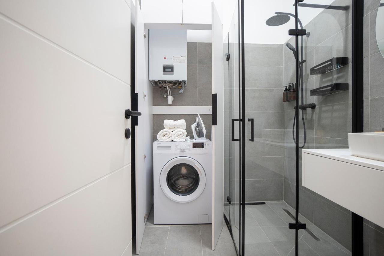 Apartamento 2-rooms Spacious In A Vibrant Cozy Area *