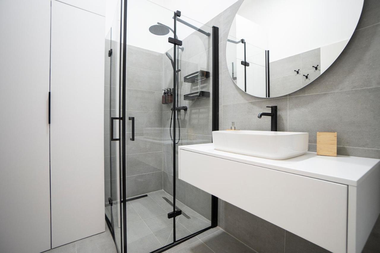 2-rooms Spacious In A Vibrant Cozy Area Viena
