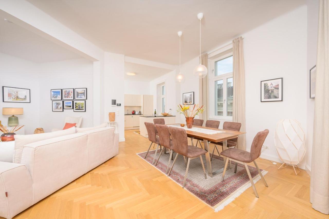Luxury Raimund Theatre Apartment *