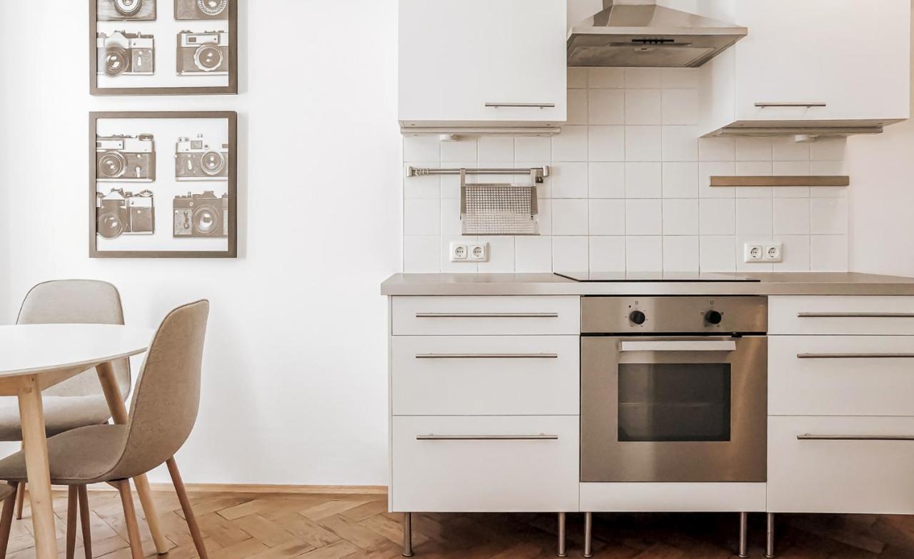 Heymi Kluckygasse Wien