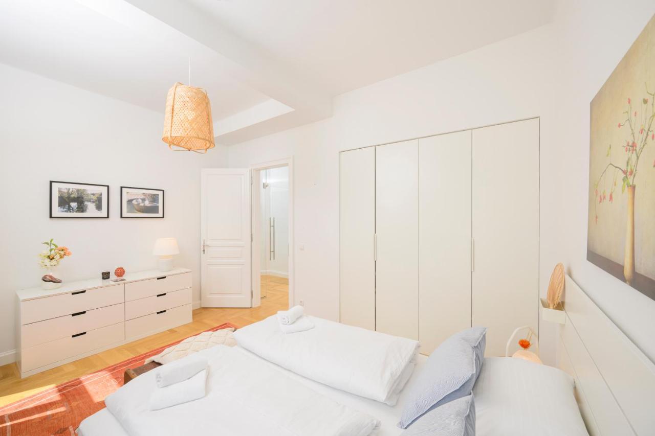 Luxury Raimund Theatre Apartment