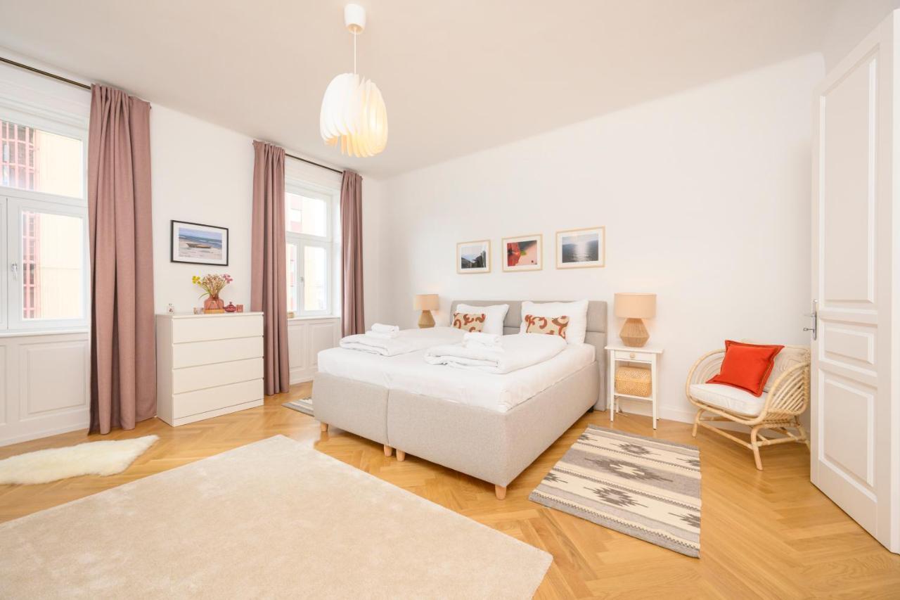 Apartment Luxury Raimund Theatre