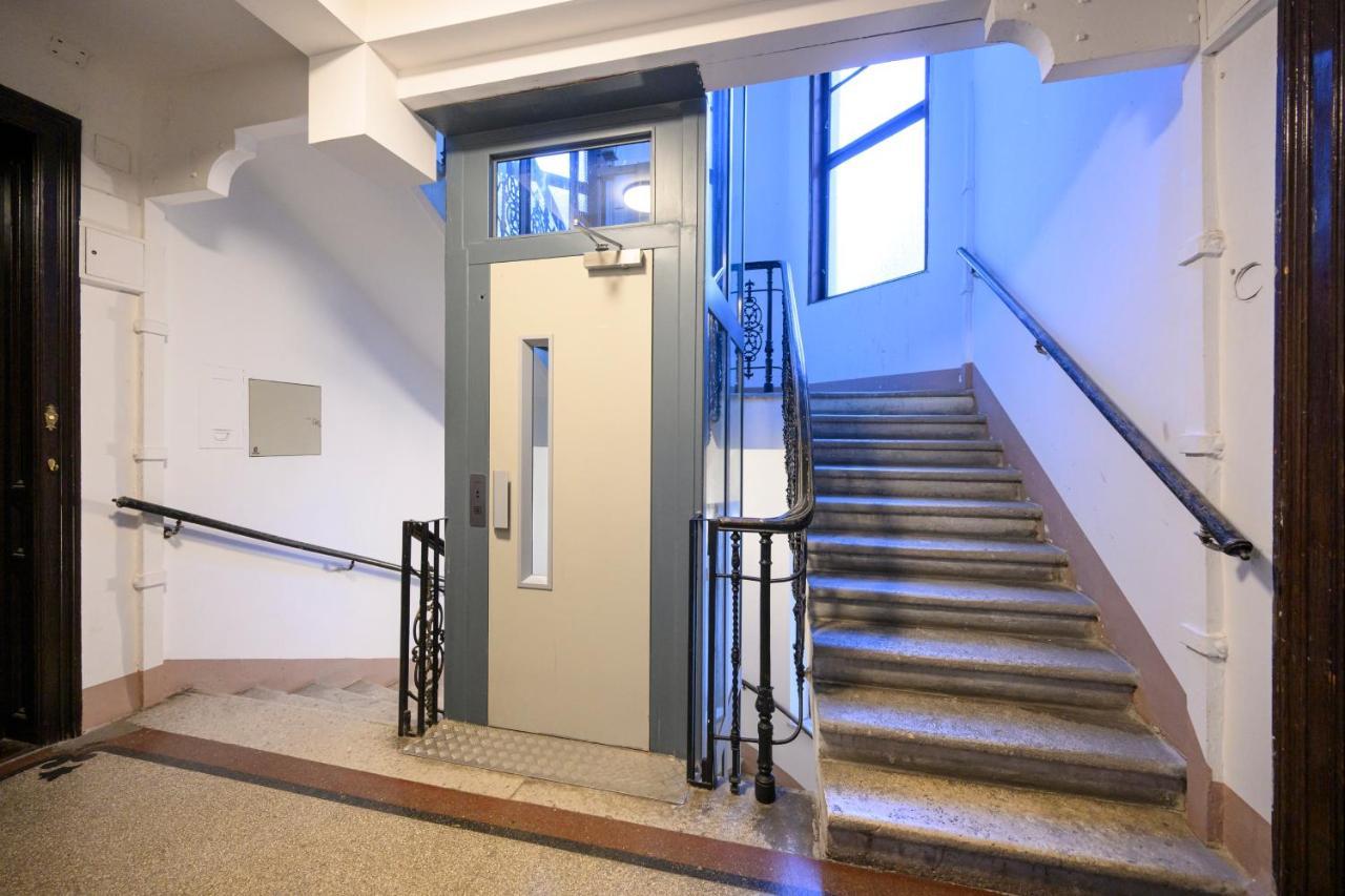 Apartment Luxury Raimund Theatre Vienna