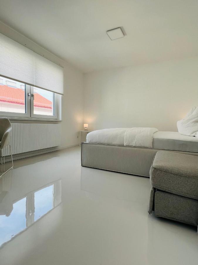 Apartment White House *