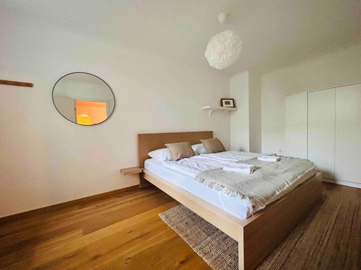 Apartment Urbaner Charme: Stilvolles Wohnen Im Herzen Wiens Vienna