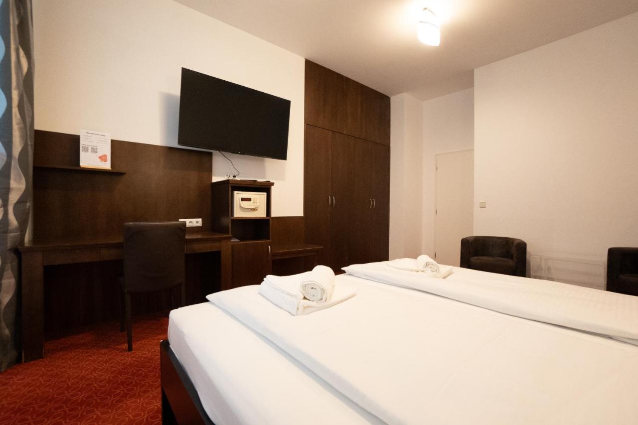 2-rooms With A King-size Bed