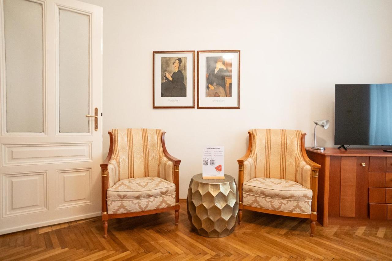 Apartment Spacious With A King-size Bed *