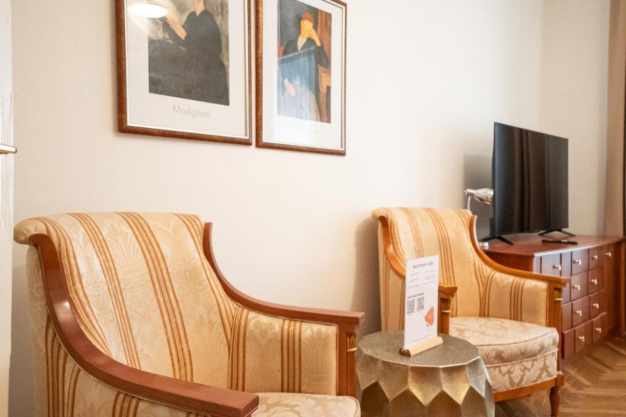 Spacious With A King-size Bed Apartment Vienna