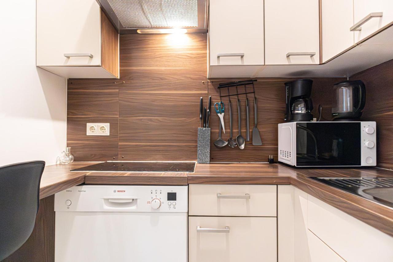 Attractive 1br And 1 Lr Comfortable Design, Great Location