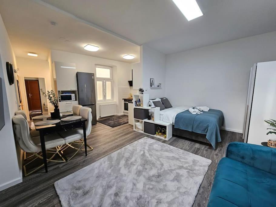 Affordable In Vienna's Hotpoint Apartment *
