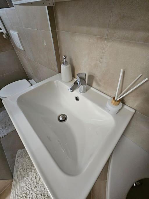 Affordable In Vienna's Hotpoint *