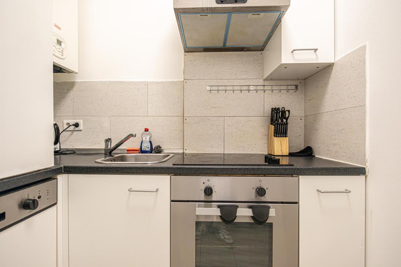 Like 2br Near Penzing *