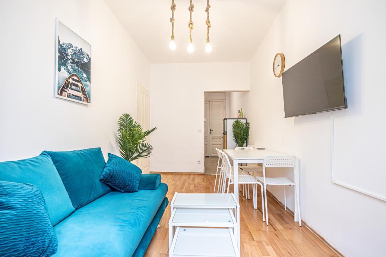 Like 2br Near Penzing *
