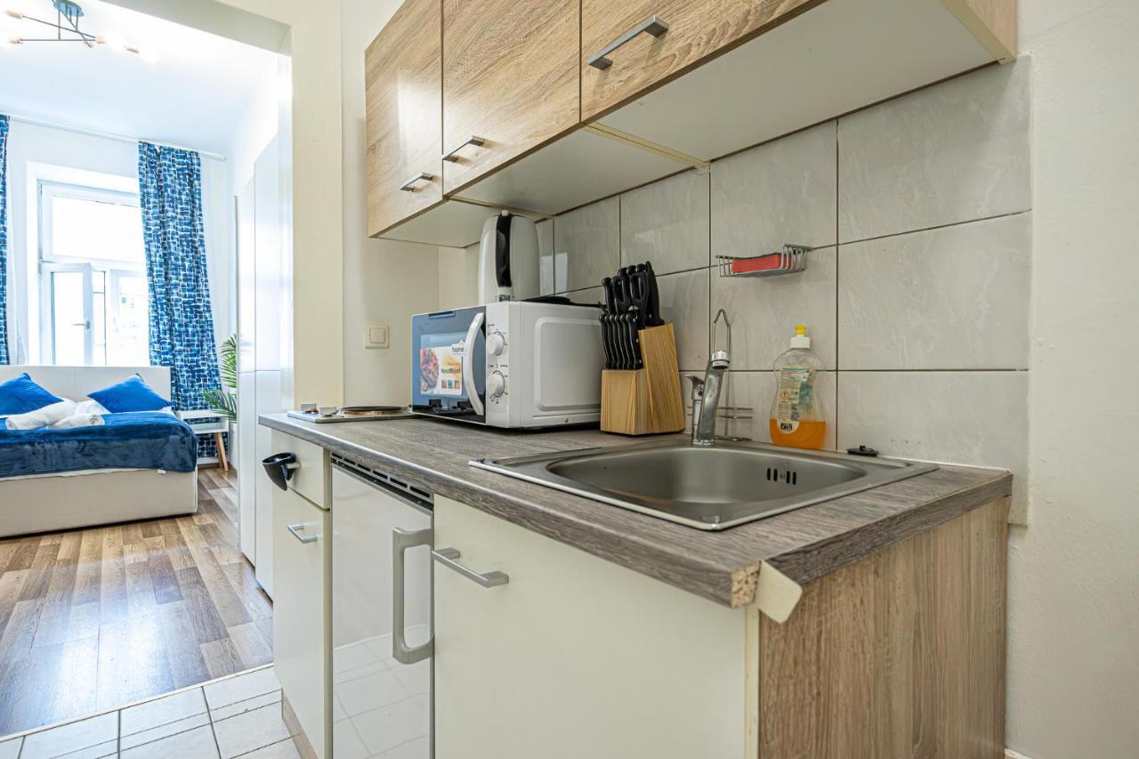 Modern Comforts: Chic Centrally Located * Wien