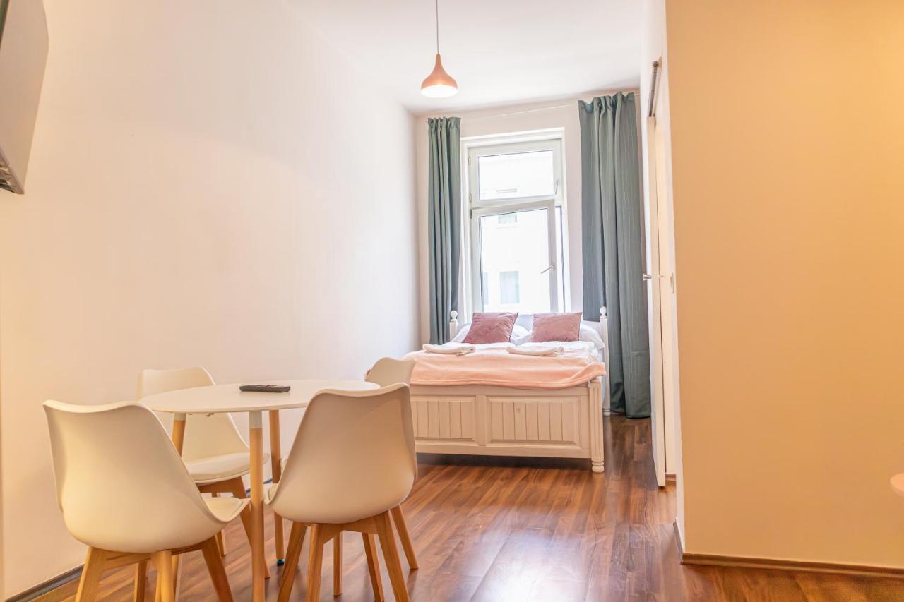 Comfortable Urban Apartment: 2br Prime Location Apartment