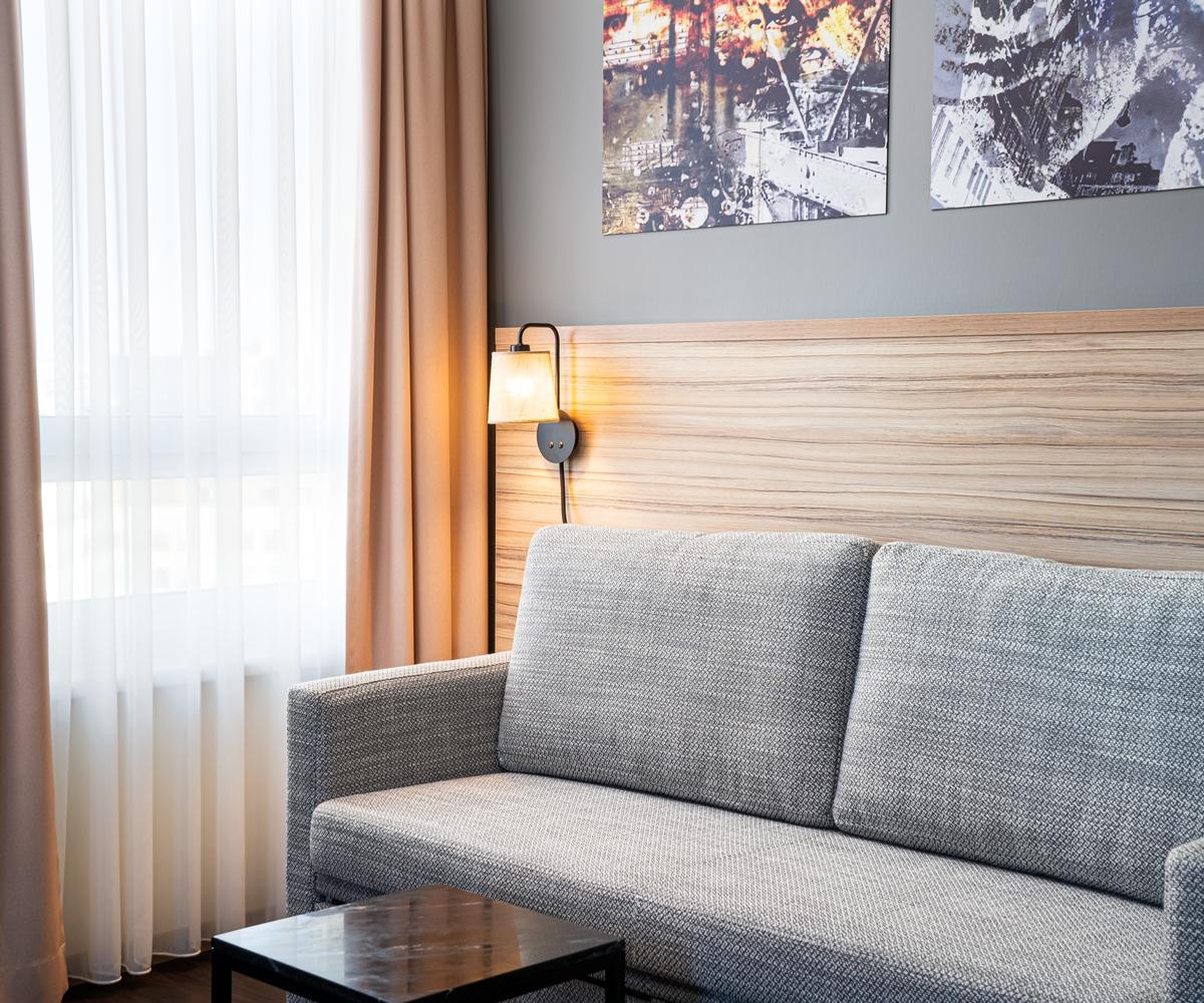 Hotel Leonardo Hauptbahnhof 4*