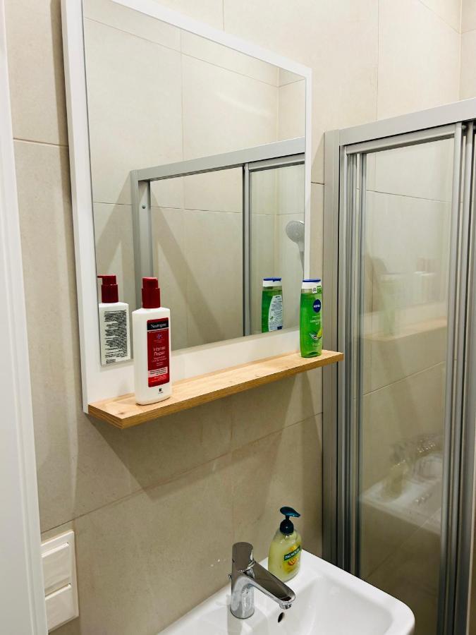 Apartment 50m2 Flat Close To Metro Vienna