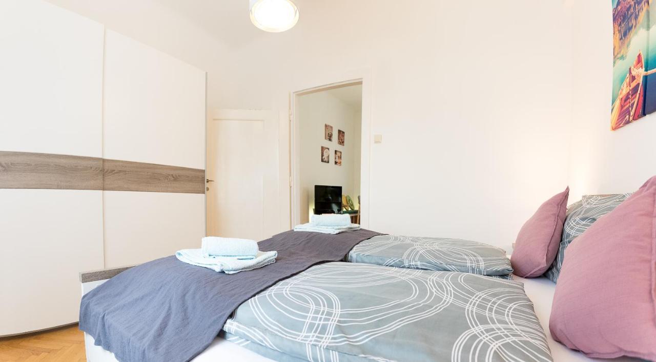 Apartment French Balcony - 45m² - Szeneviertel *