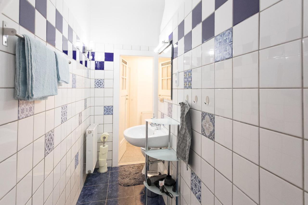 French Balcony - 45m² - Szeneviertel Vienna