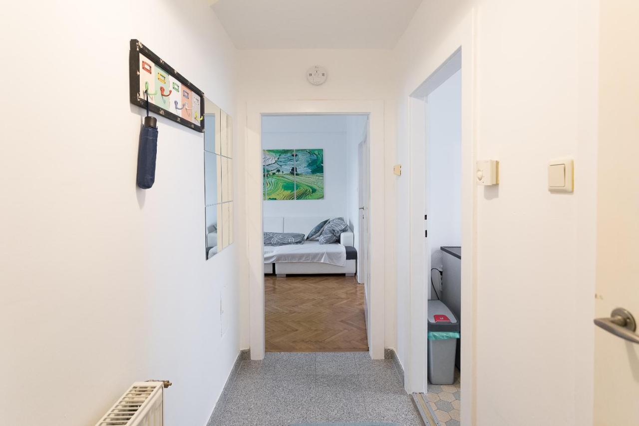 French Balcony - 45m² - Szeneviertel *
