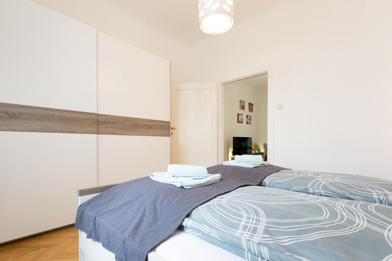 Apartment French Balcony - 45m² - Szeneviertel *