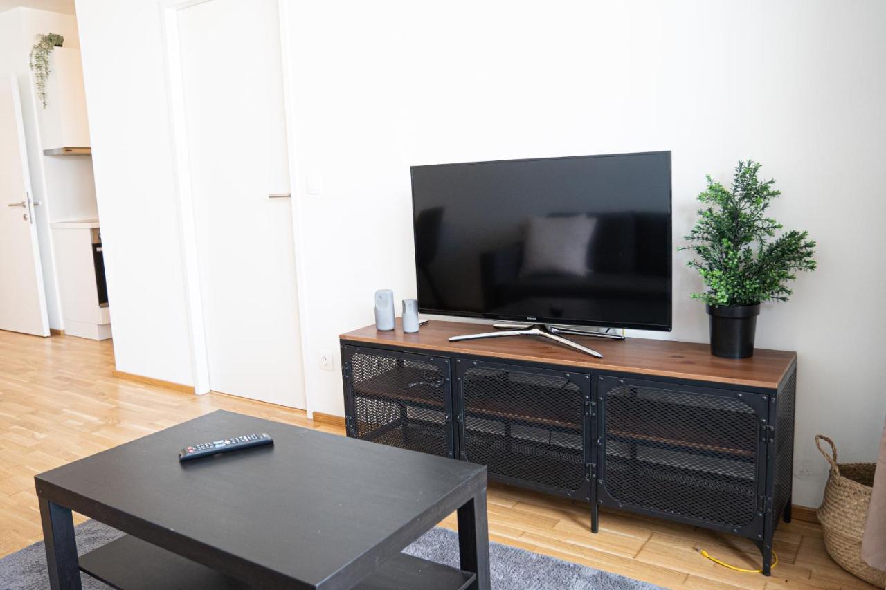 Apartment Bright & Modern - Balcony - Wien