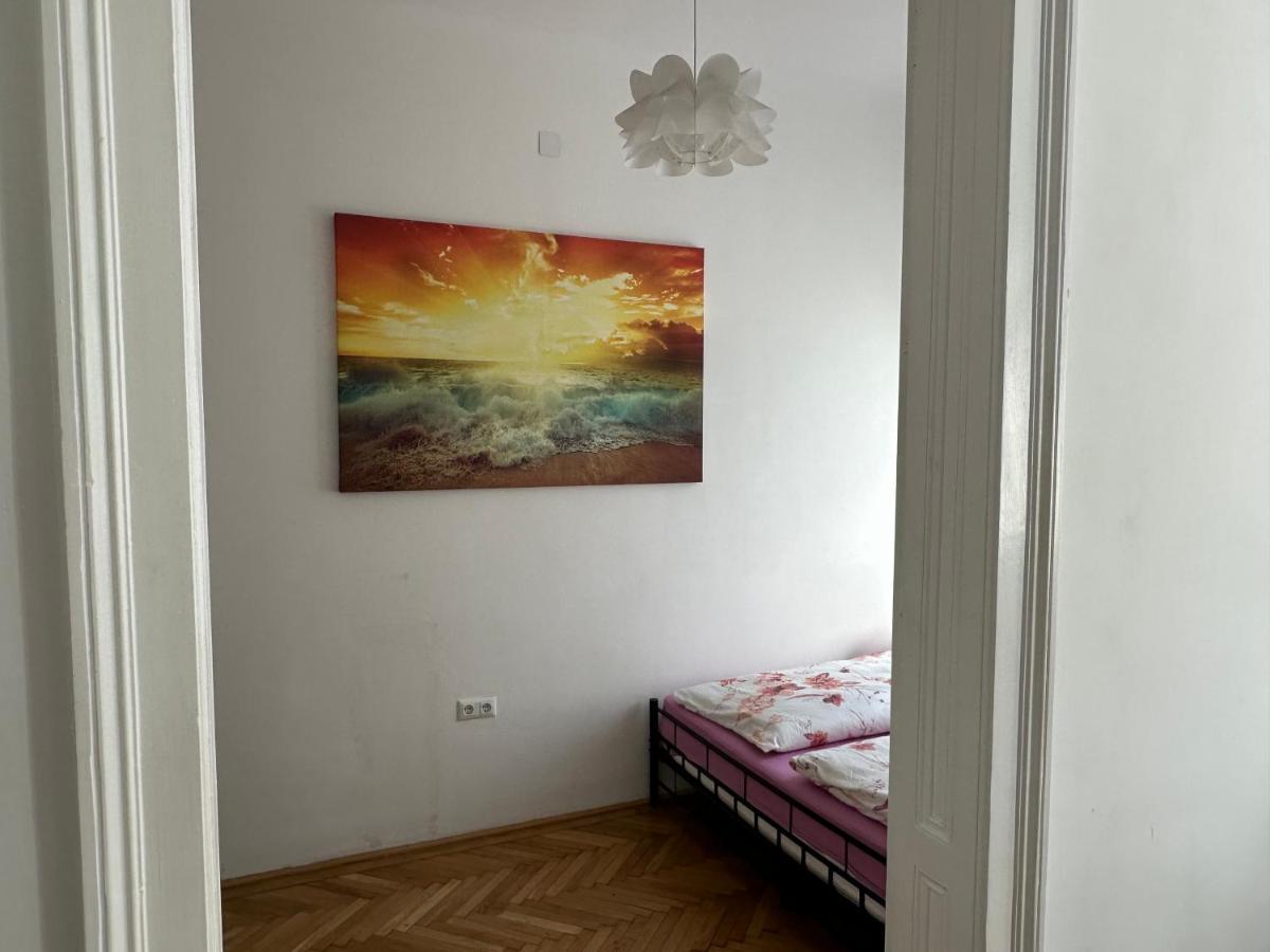 Apartment City Apartment *