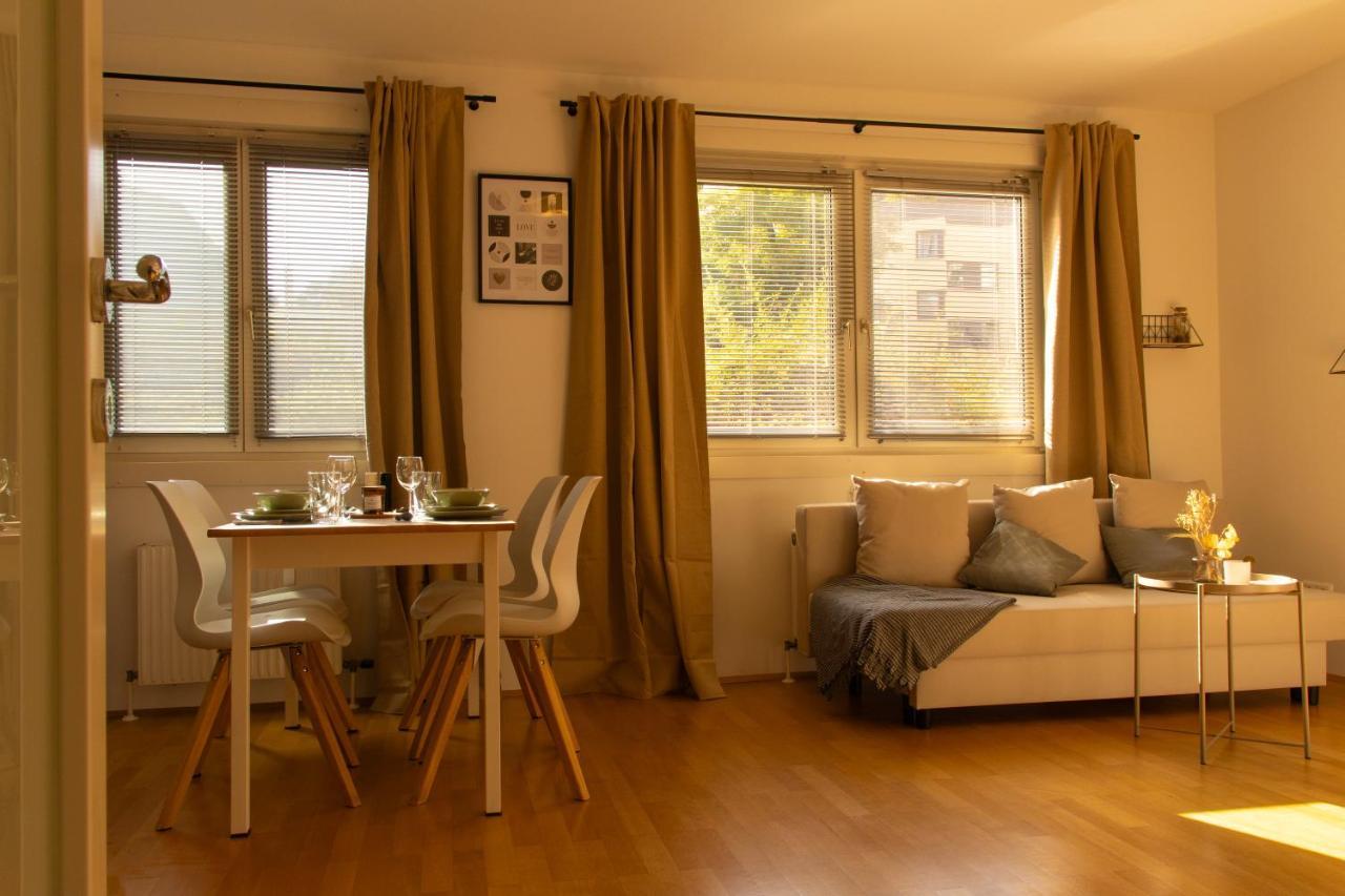 Modern - Calm - Cozy - Self Checkin - Stylish New Near Center - Close To U4 Apartment