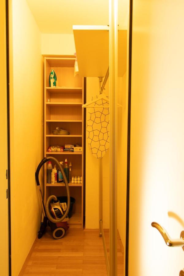 Apartment Modern - Calm - Cozy - Self Checkin - Stylish New Near Center - Close To U4
