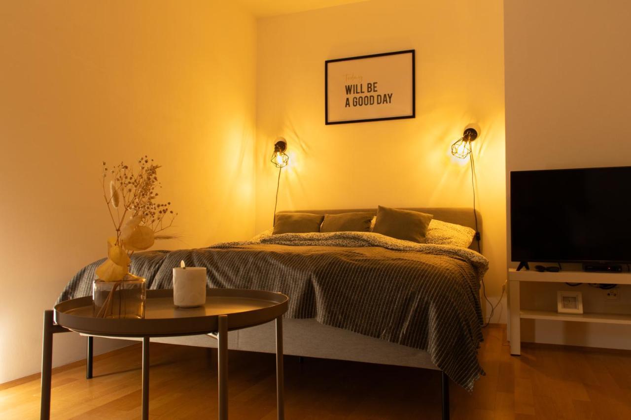 Modern - Calm - Cozy - Self Checkin - Stylish New Near Center - Close To U4