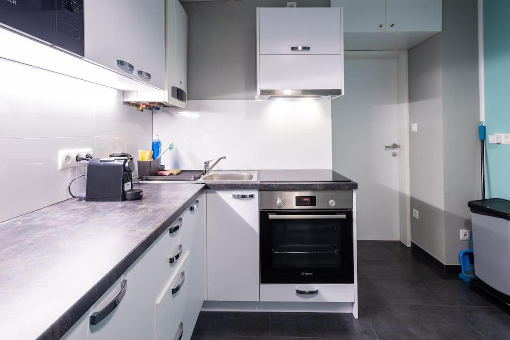 Enjoy Apartments, Quiet Street, With Two Bedrooms Sleeps 6 Ac Vienna