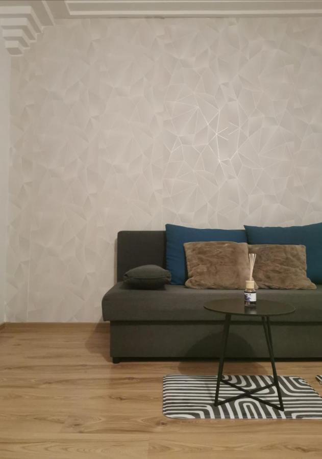 Beautiful, Spacious And Cheap Apartment