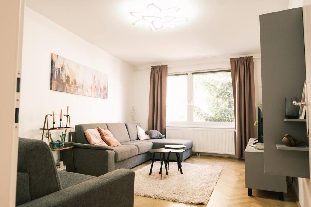 Pink Prater Apartment Vienna