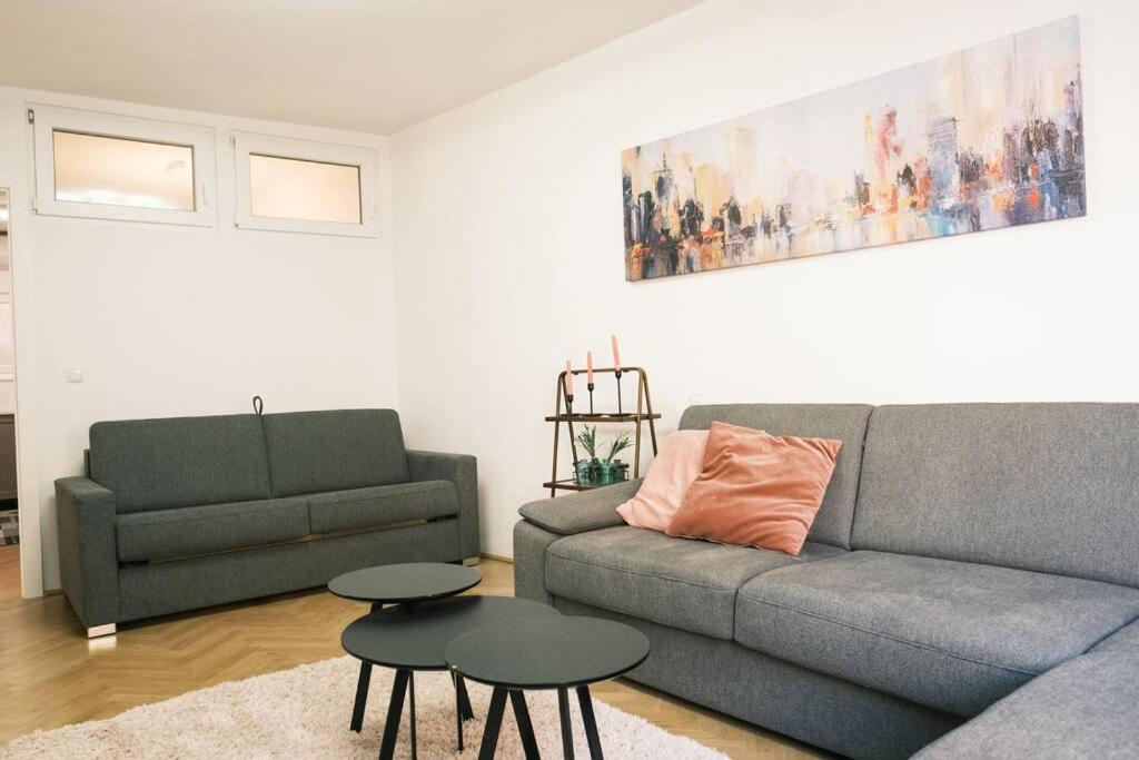 Apartment Pink Prater Vienna
