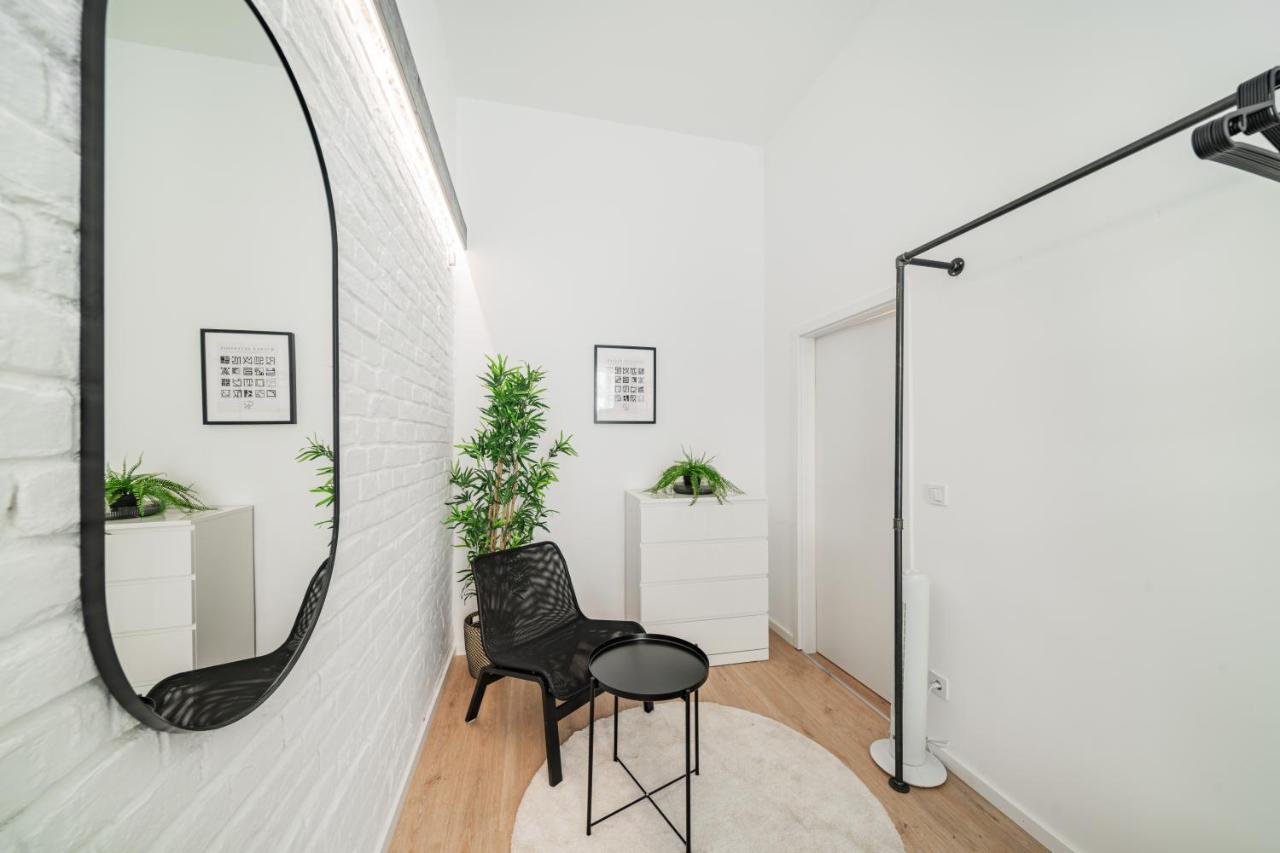 Chic By Home2 Hostel *