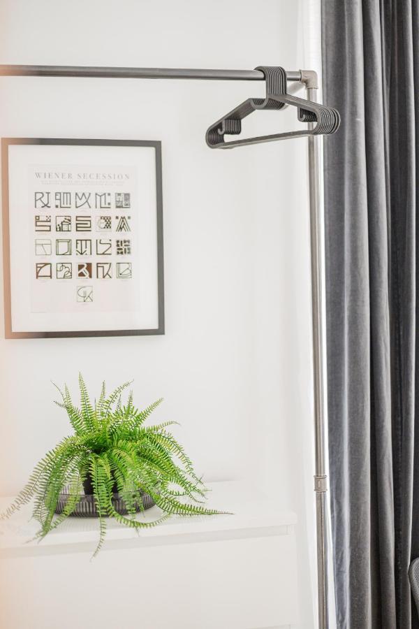 Hostel Chic By Home2 *