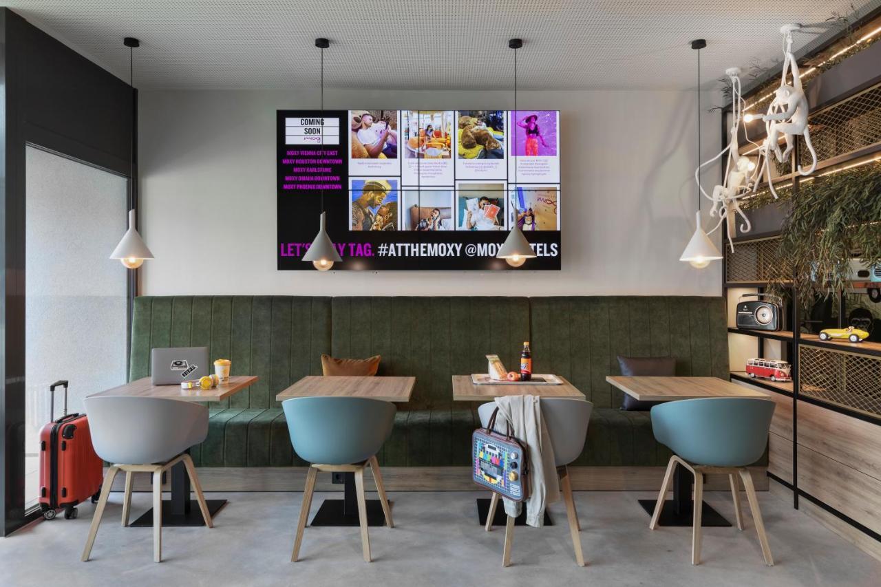 Hotel Moxy East