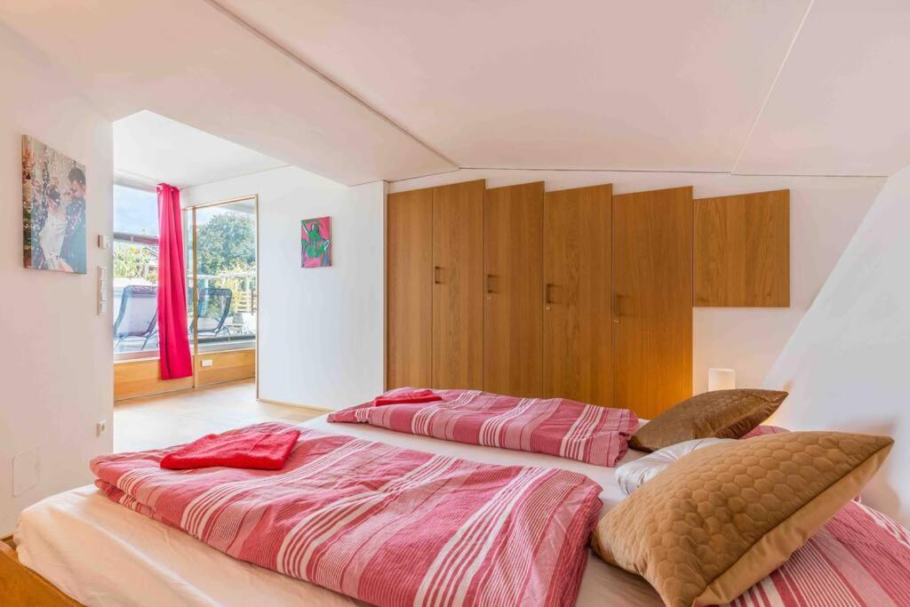 Whirlpool , Dachterrasse , Wienblick , Zwei Etagen Apartment *
