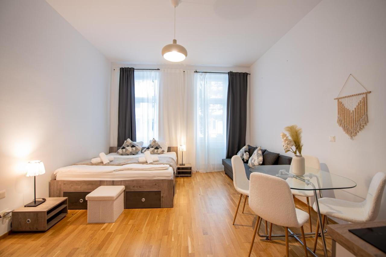 Aparthotel My Vienna- One Bedroom *