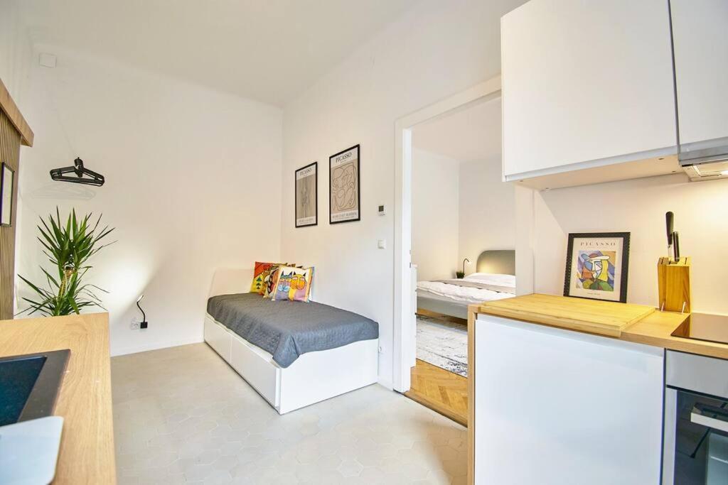Apartment Posh - Stylish & Urban