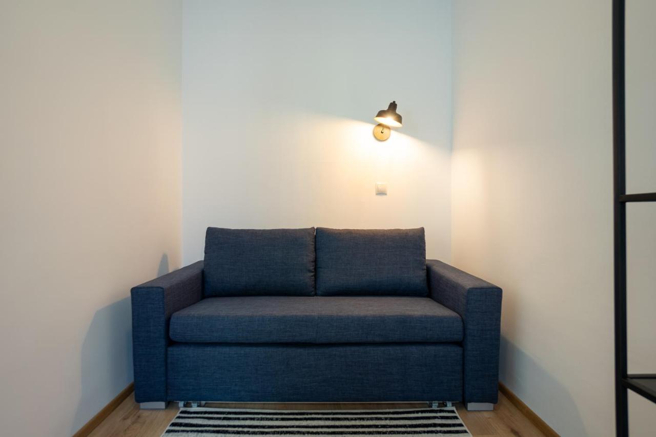 2-rooms 10 Min Away From Center
