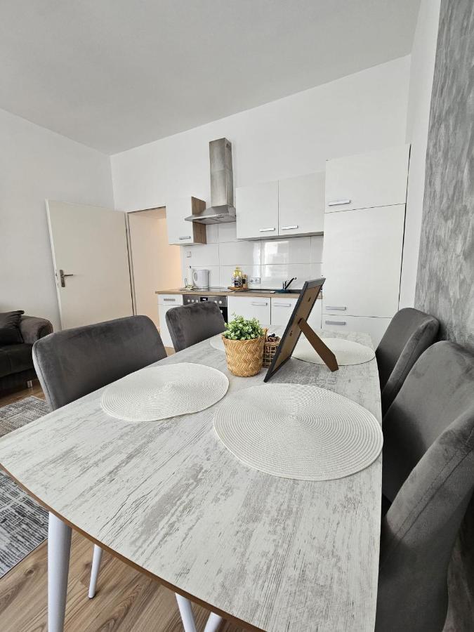 Apartment Comfort Zone-10 Min From The Center