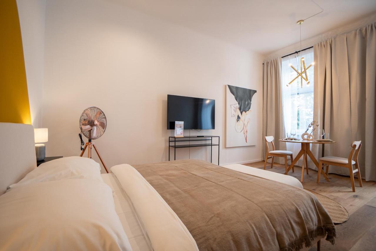 Apartment Brand-new With A Patio