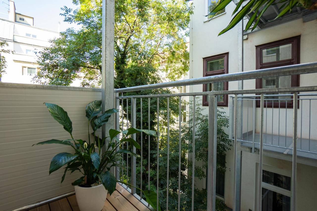 Brand-new With A Patio Apartment Vienna
