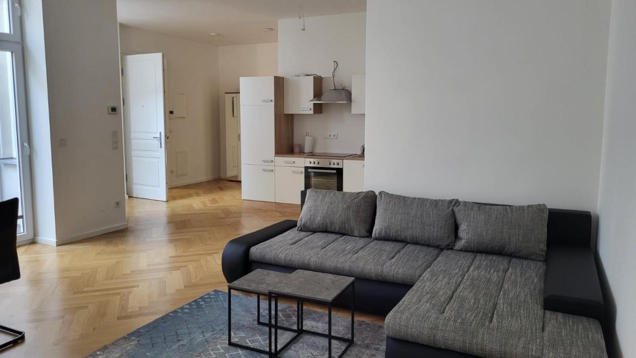 Sweet T7 Apartment