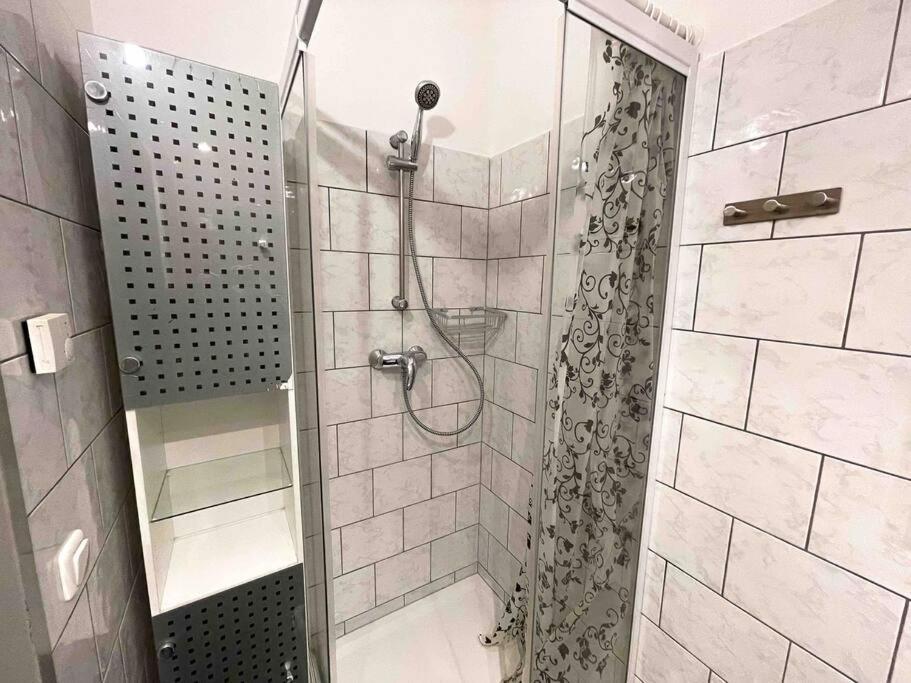 Apartment 10 Min To Center & Hauptbahnhof Studio *