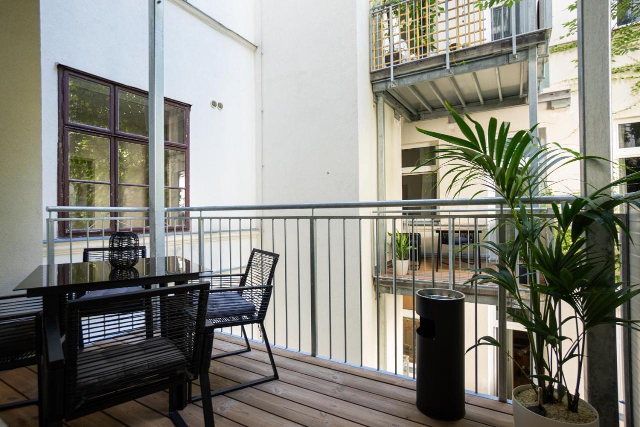 Apartment Brand-new With A Patio Vienna
