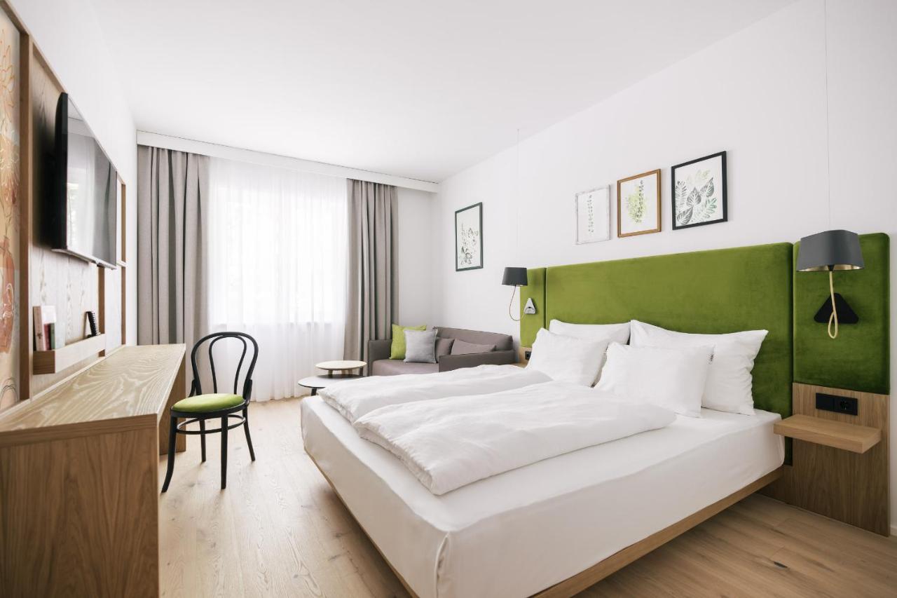 Bio-hotel Schani Wienblick 4*